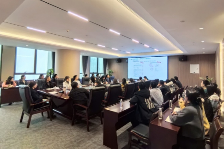 湖南省再尊龙凯时公司举办风险分担申报培训现场照片_副本.jpg